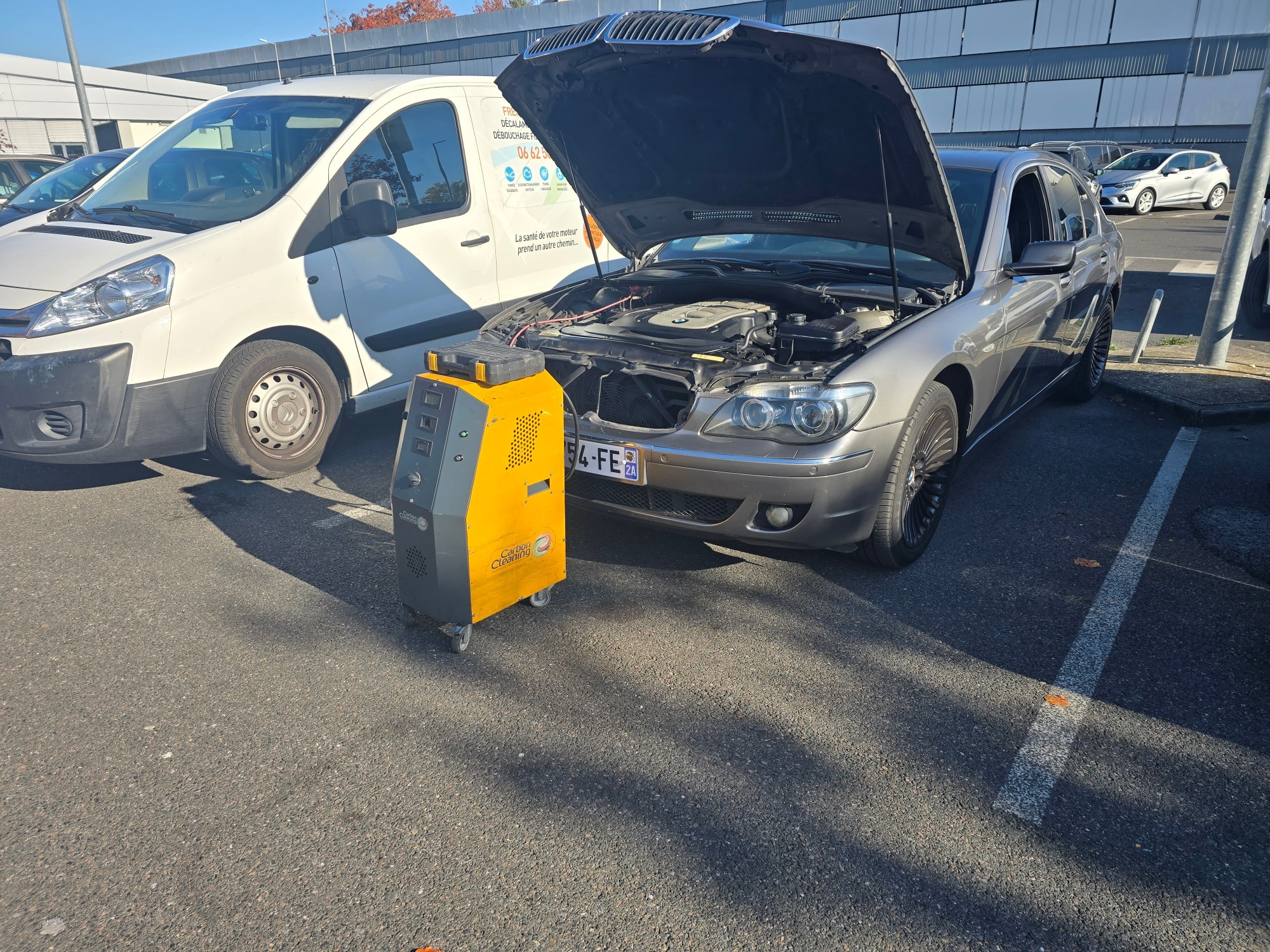Décalaminage à l'hydrogène CarbonCleaning sur BMW Série 7 avec — free download