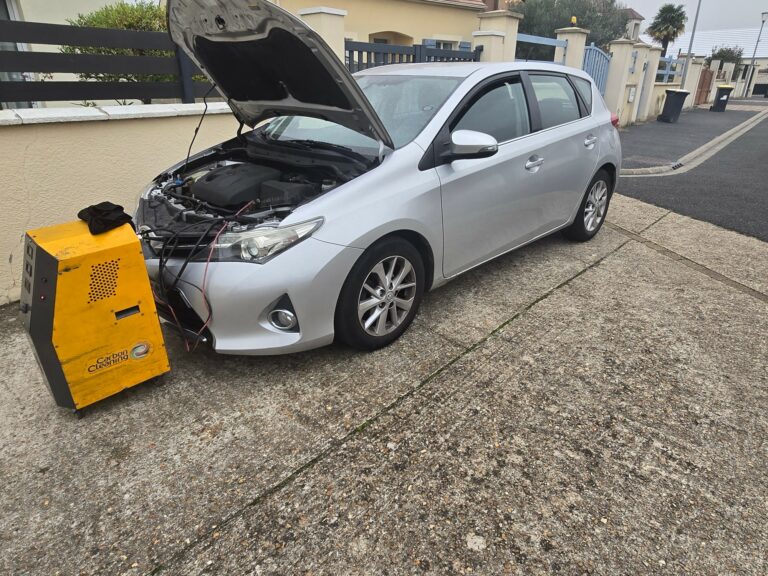 decalaminage sur toyota auris1